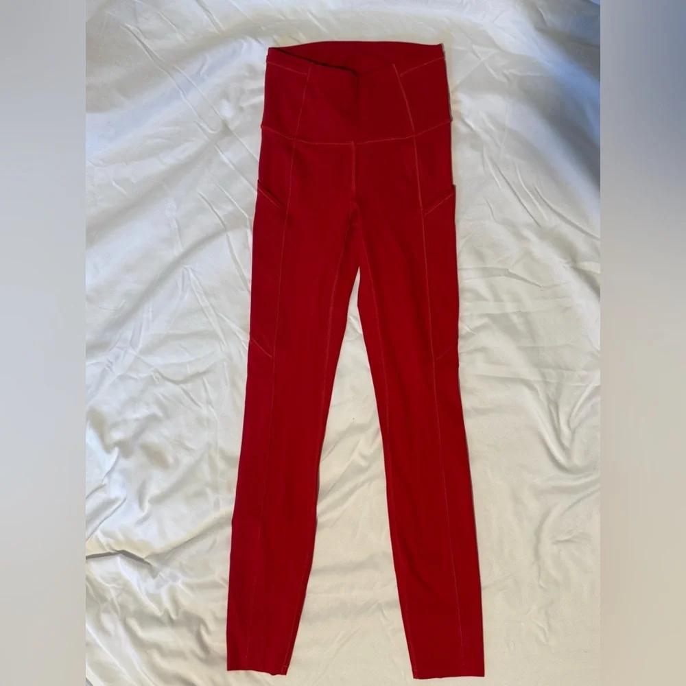 Lululemon Fast and Free Leggings with 25” inseam- Like New - Picture 4 of 4